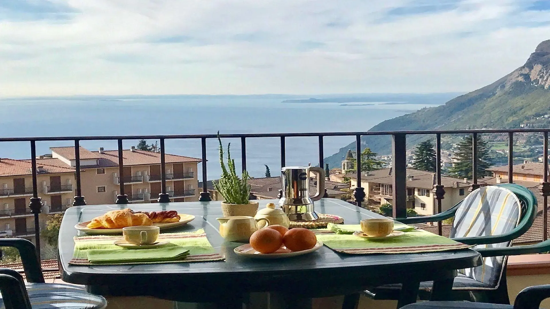 ***** Aparthotel Residence Primera Rompala, Gtsgroup Tignale Italy